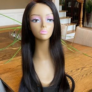 Brand new Hairalicious Motivated Me lace wig